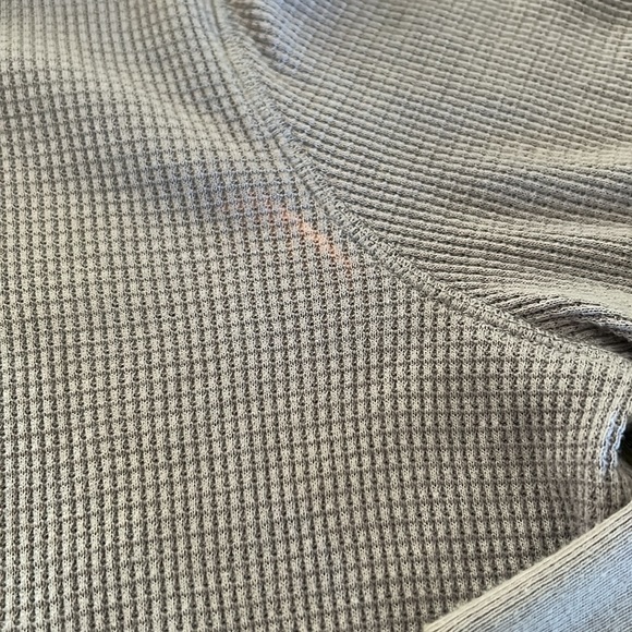 TNA cropped waffle hoodie- pale lavender - Picture 3 of 3